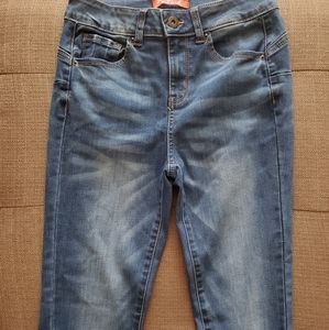 Women's skinny jeans